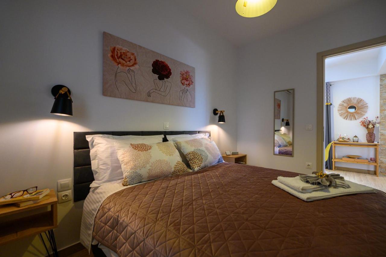Chic Apartment In Nature, 5-Min Walk To The Beach Kalamata Exterior foto